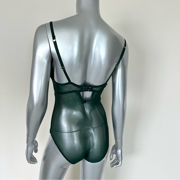 NWT!!! Daisy Fuentes women bodysuit size M - Picture 2 of 5